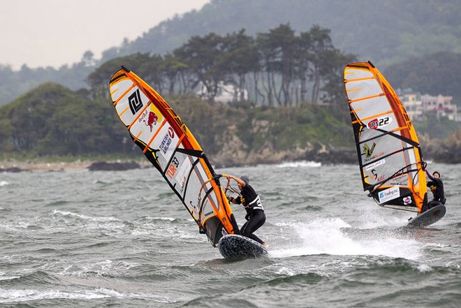 Lena Erdil - PWA Ulsan Korea World Cup 2012 ©  John Carter / PWA http://www.pwaworldtour.com